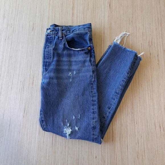 Women’s Levi’s Jeans 29 X 28 - Picture 3 of 7